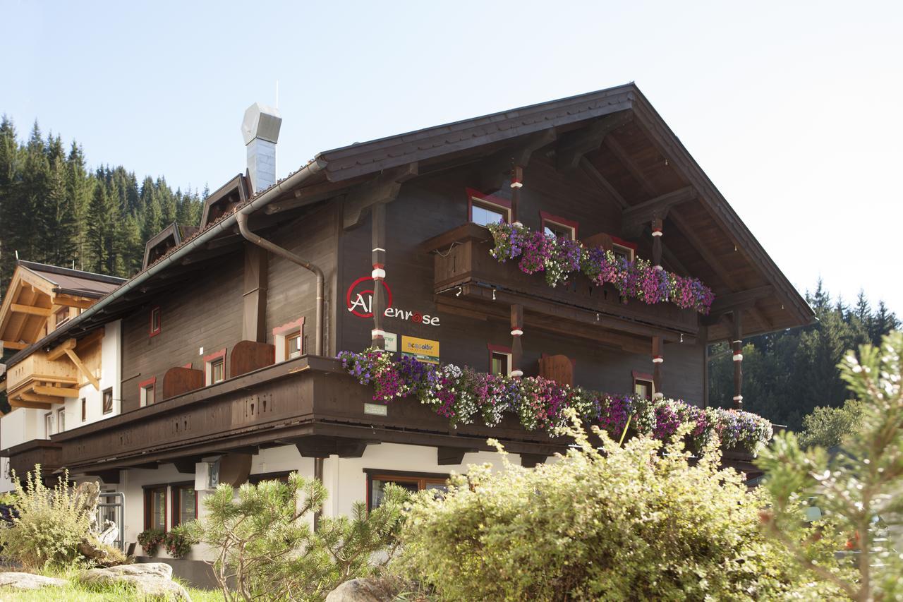 Alpenrose Hotel-Garni ゲルロス エクステリア 写真