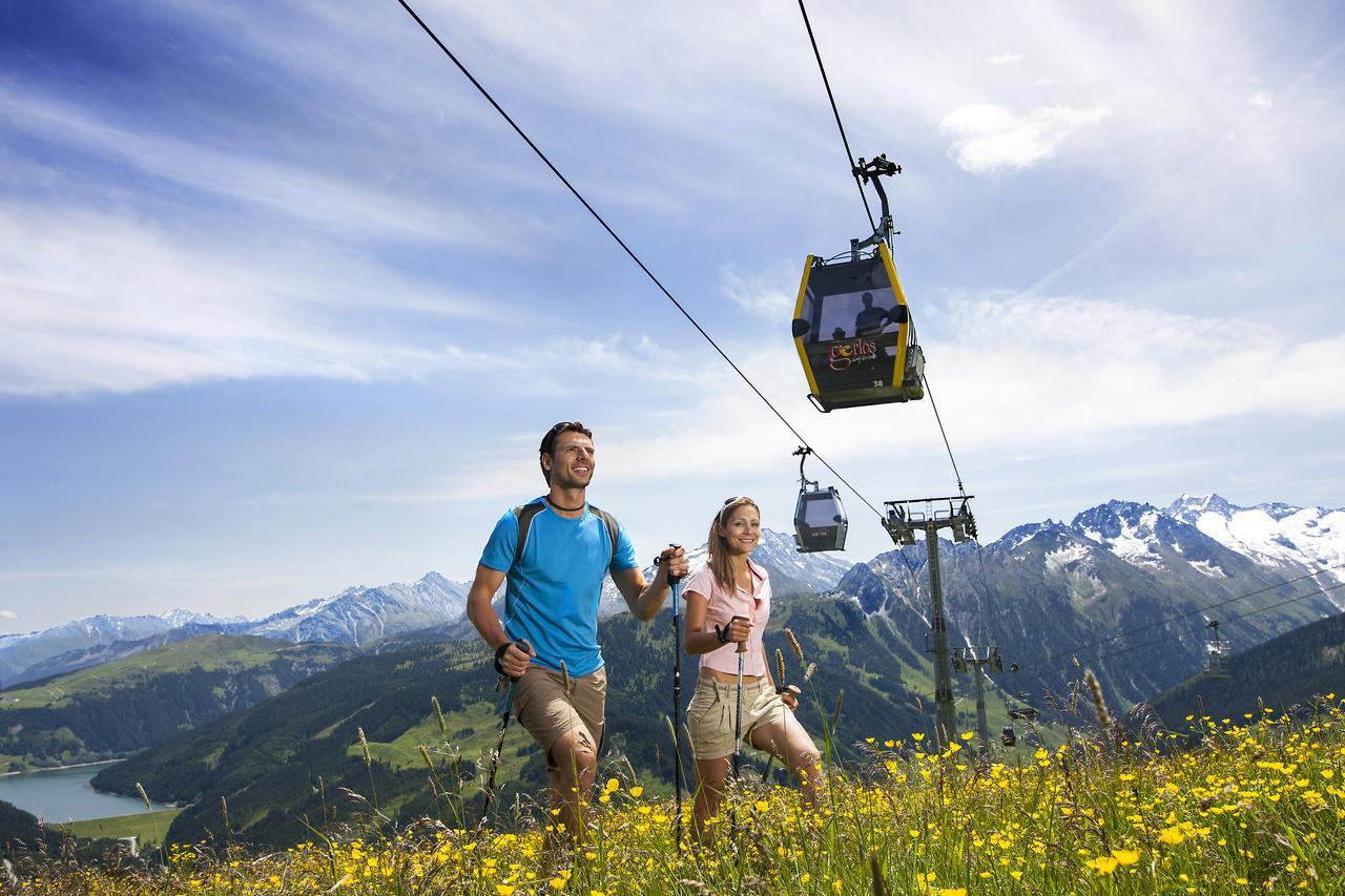Alpenrose Hotel-Garni ゲルロス エクステリア 写真