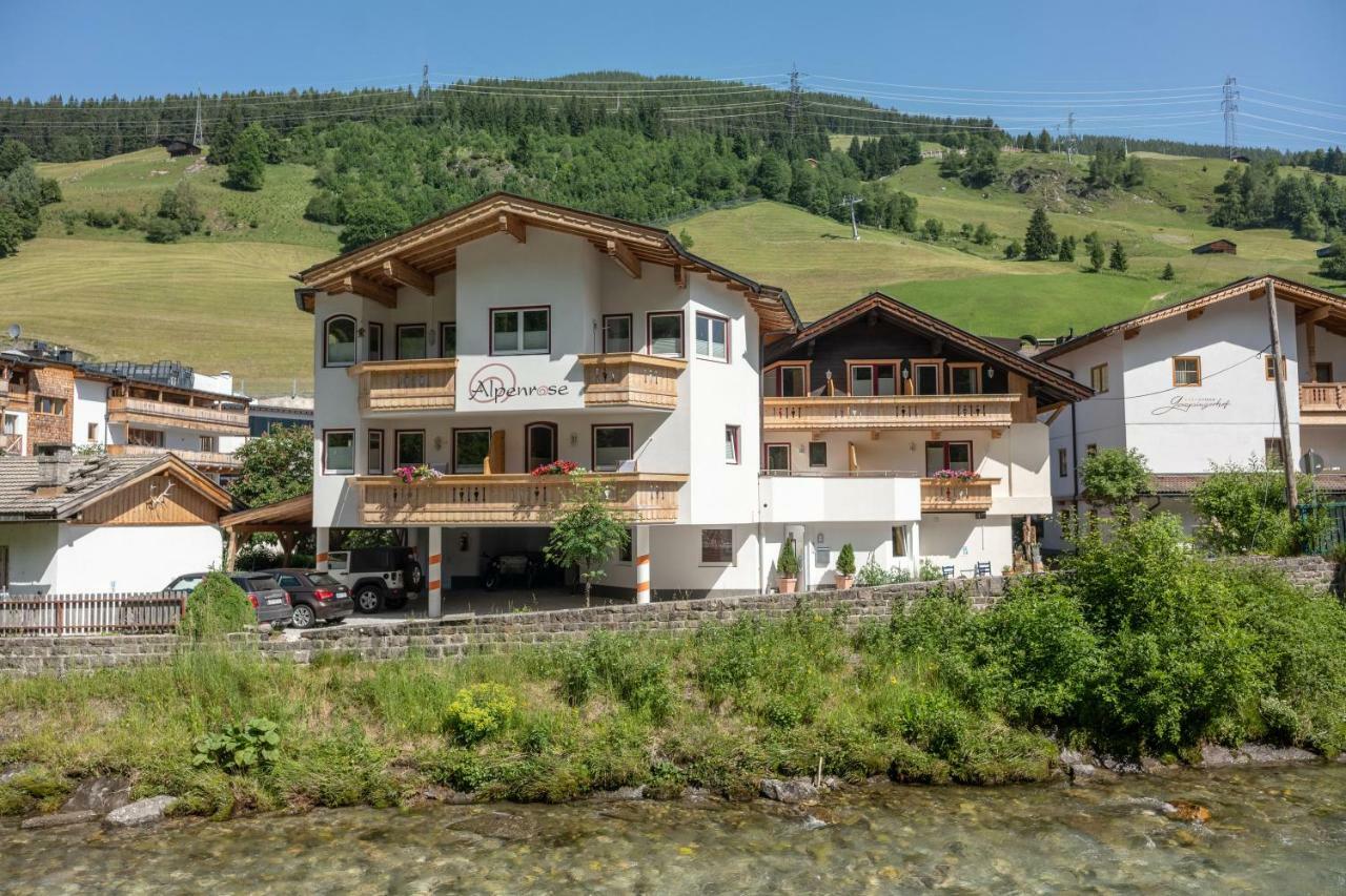 Alpenrose Hotel-Garni ゲルロス エクステリア 写真