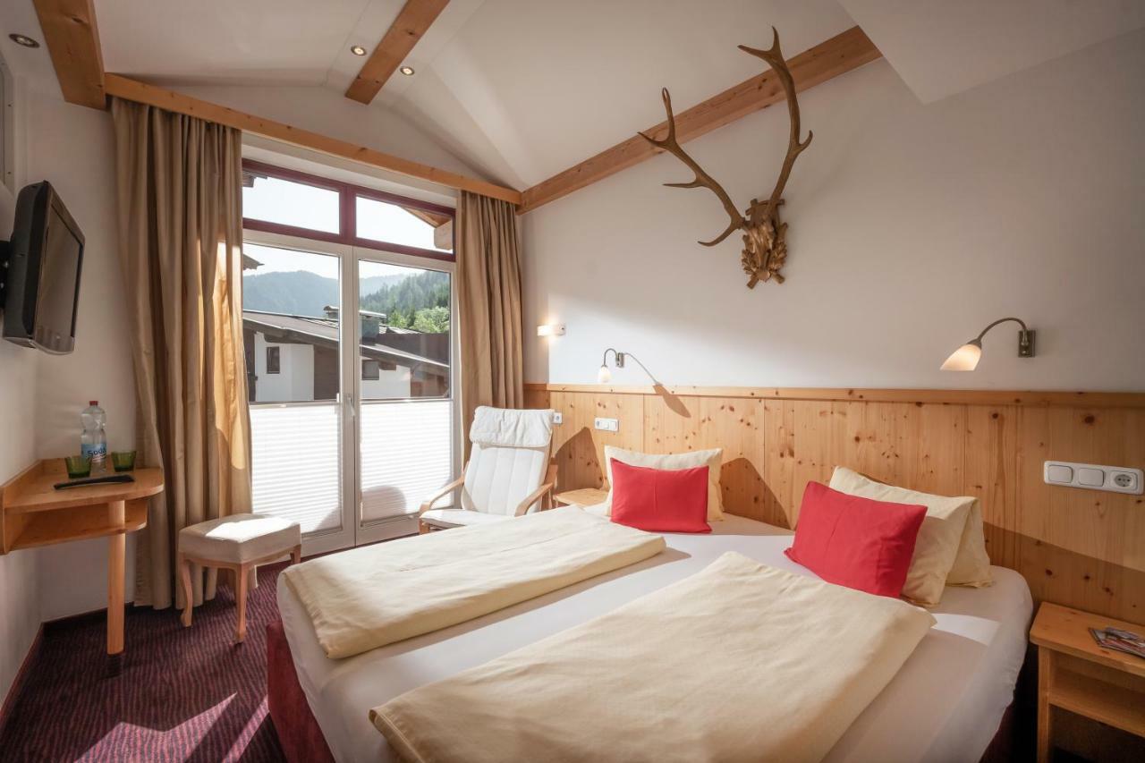 Alpenrose Hotel-Garni ゲルロス エクステリア 写真